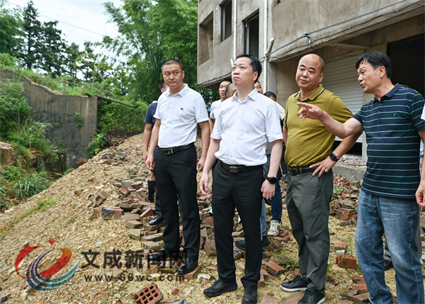 罗招政督导台风“杜苏芮”灾后恢复及台风“卡努”预防工作