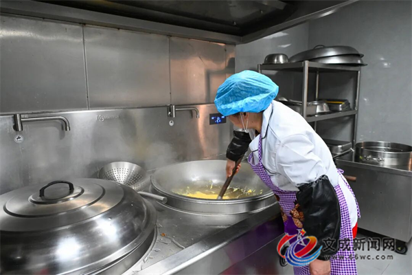 �����Ϊ���仯��У԰ʳ���ᵵ���� �ػ�ʦ���������ߡ�