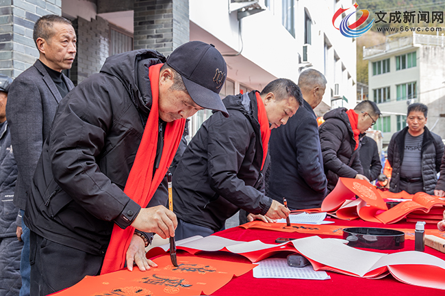 ȫʡ�Ļ����硰�´��͸�����߽�����