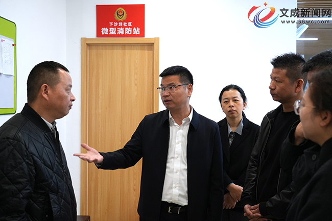 �س���������ж���Ⱥ�����߲���֮��͸������⼯�����ι���