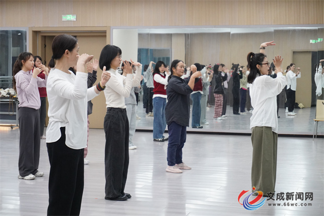 �����Ϊ���仯�������ա���Ȼ �Ļ��ݹ�����ѵ������� ���Ҹ��˵���